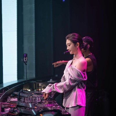 女人不容易dj32步